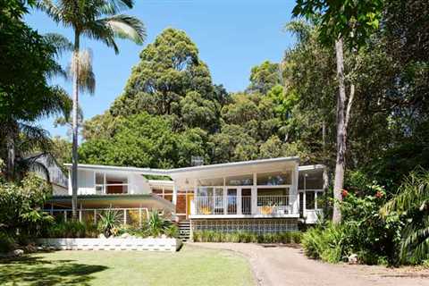 Best Beach Houses: 5 Award Winning, Simple & Modern Beach Home Designs