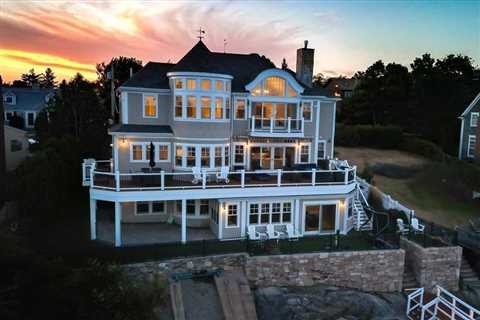 A Quincy Home with Panoramic Waterfront Views