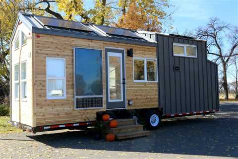 Canadian tiny house offers solar-powered small living