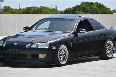 This No-Expense-Spared JDM 1994 Toyota Soarer V-8 Could Be Yours