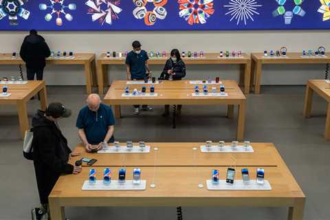 Apple Revenue and Profit Down as iPhone Sales Slow