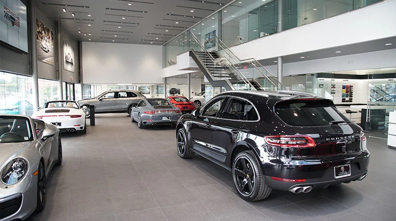 Porsche Dealers in America, Florida - Macan Review