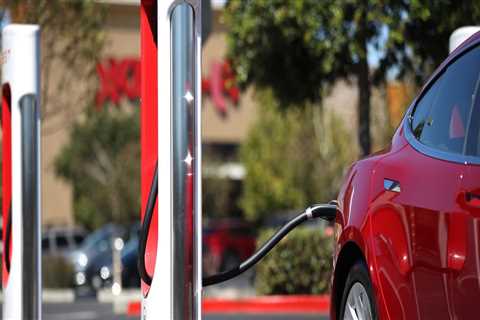 Charging Your Electric Car: Do You Need a Special Charger or Can You Use a Regular Wall Outlet?