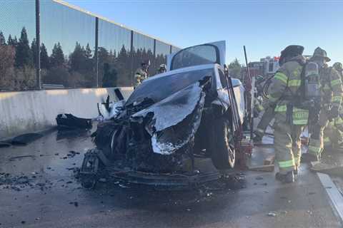 Tesla Model S 'spontaneously' catches fire, requires 6,000 gallons of water to extinguish