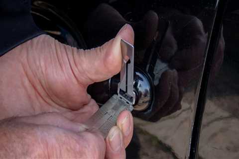 The Convenience Of Car Key Replacement For Electric Cars: What To Expect In Columbus, OH