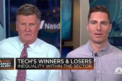 I think Apple and Google are ''quite vulnerable'', says Bedrock Capital''s Geoff Lewis