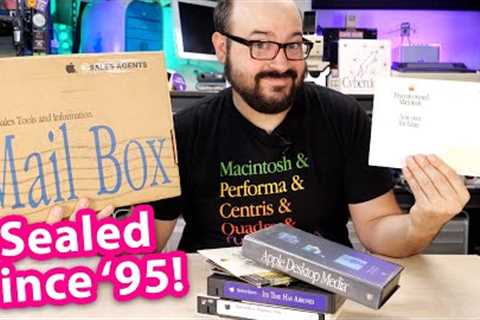 Unboxing Apple''s Corporate Loot Crate from the 90''s!