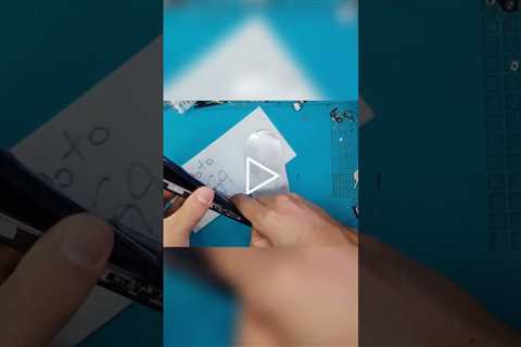 Effortlessly Remove Your Phone's Back Cover Like a Pro [MOTO G9 PLUS] | Sydney CBD Repair Centre