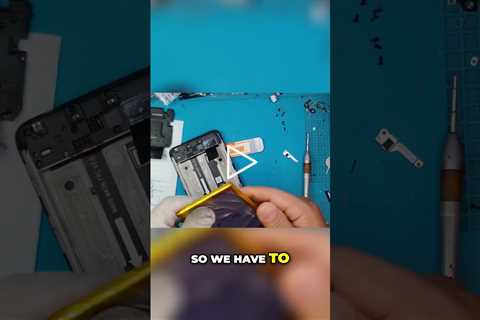 Repairing Your Device: Removing a Broken Display with Ease [MOTO G9 PLUS] | Sydney CBD Repair Centre