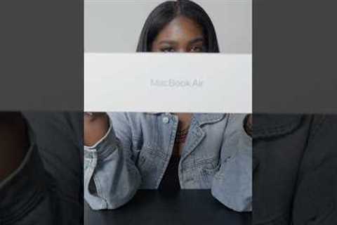 M4 MacBook Air in SILVER never looked so good 😏 #apple #unboxing #macbookair #shorts