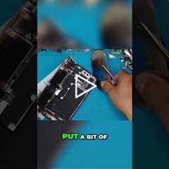 iPhone Screen Removal: Safely Replacing Your Cracked Display [IPHONE 15 PRO MAX] | Sydney CBD Repair