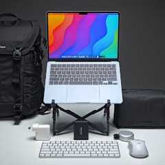 My ULTRA Minimal MacBook Air Travel Setup for 2025