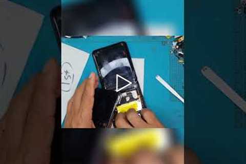 Smartphone Repair DIY or Professional: What You Need! [GALAXY Z FLIP] | Sydney CBD Repair
