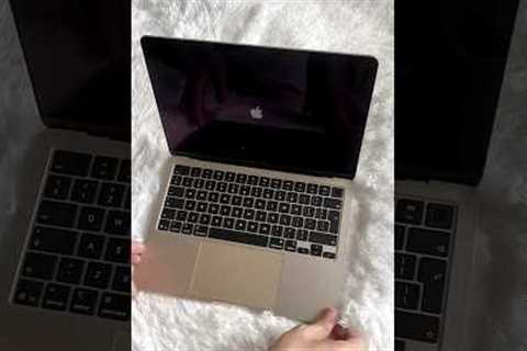 MacBook Air M4 Starlight (13”) – Real Unboxing & Setup!