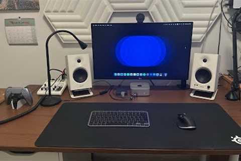 My M4 Mac Mini desk setup
