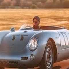 Exploring the Distinct Worlds of Vintage and Modern Car Racing