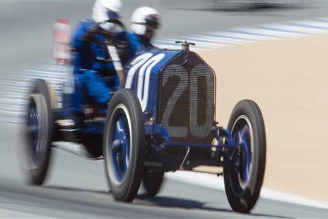 Navigating Mechanical Challenges in Vintage Car Racing